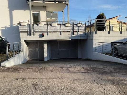 Einfahrt zur Tiefgarage