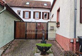 Blick von der Strasse