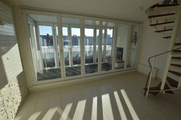 Wintergarten mit Kamin