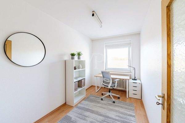 OG Zimmer hinten links KI