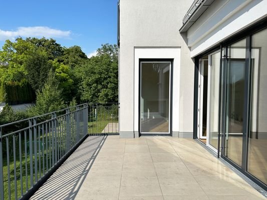 12-W3 Balkon 2