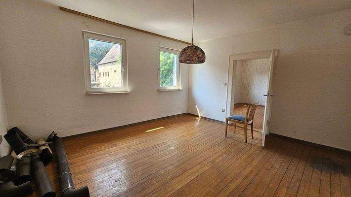 Ansichten Räume 2. OG (6).jpg