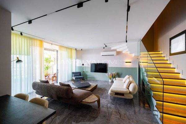 Luxe Detached Houses Within Walking Distance of the Sea in Alanya