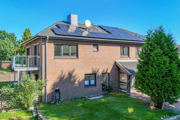 Außenansicht inkl. PV