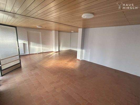 Gewerbefläche mit Schaufenster