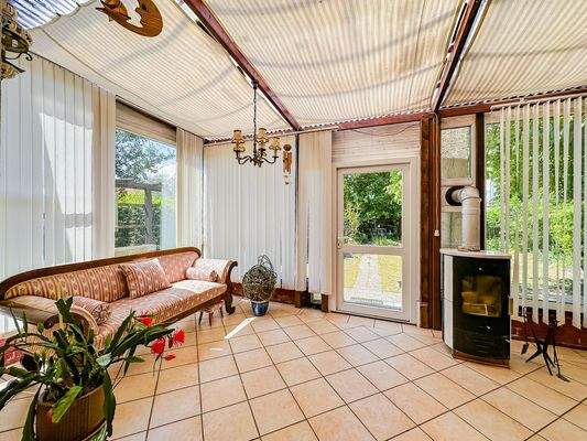 Kaminbereich im Wintergarten