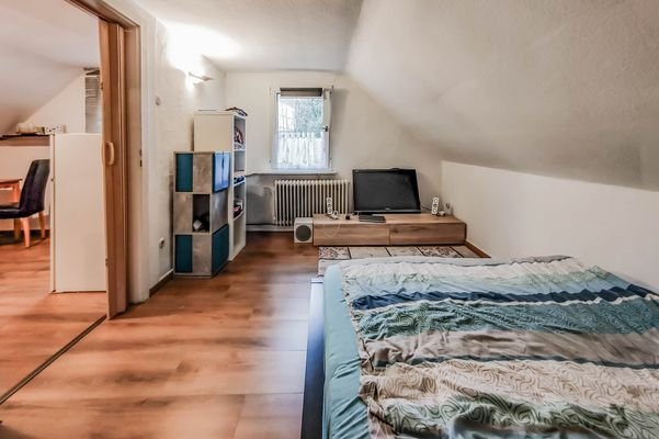 Schlafzimmer DG