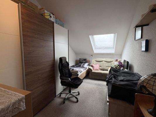 Kinderzimmer / Büro