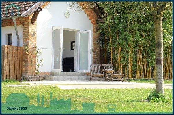 1955 Blick zum Poolhaus.jpg