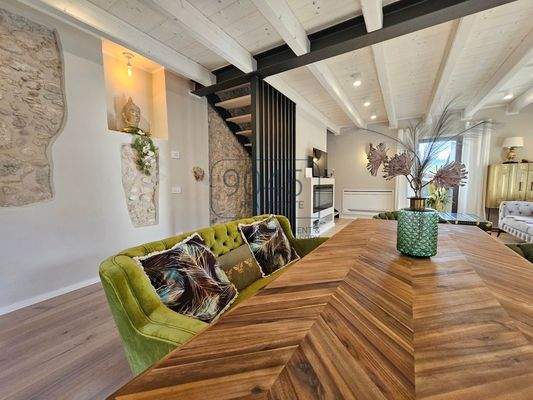 Stilvoll restauriertes Rustico mit modernem Komfort und traditionellem Flair in Garda