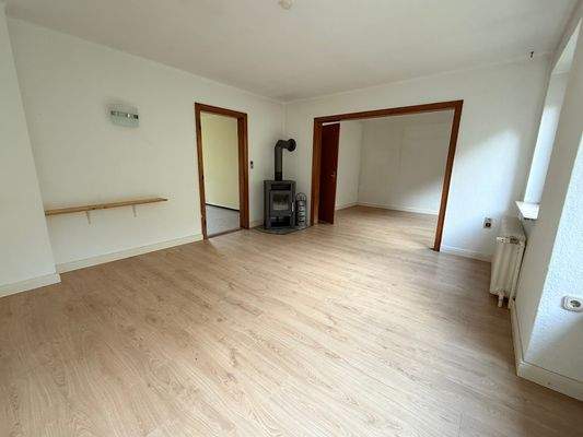 Wohnzimmer mit Kamin