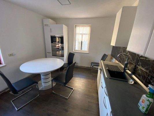 moderne Einbauküche im 1. OG (2).jpeg