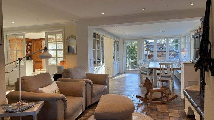 Loungebereich am Kaminofen