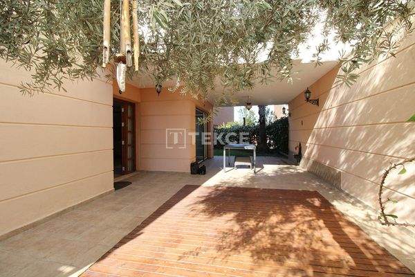 Furnished Villa Close to Golf Courses with Pool in Belek