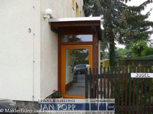 Neu errichteter Windfang