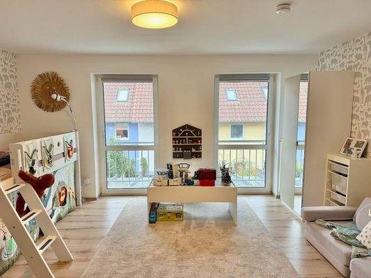 Kinder-/Schlafzimmer 2