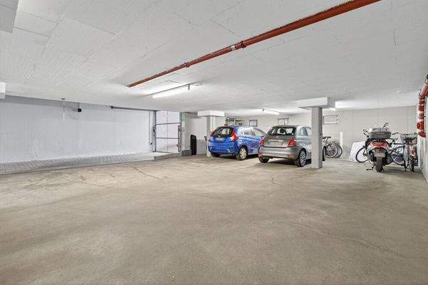 Tiefgarage / Stellplatz 