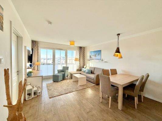 3 Raum Eigentumswohnung mit seitlichem Meerblick