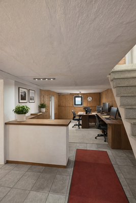 mögliche Einrichtung Büro UG (KI)