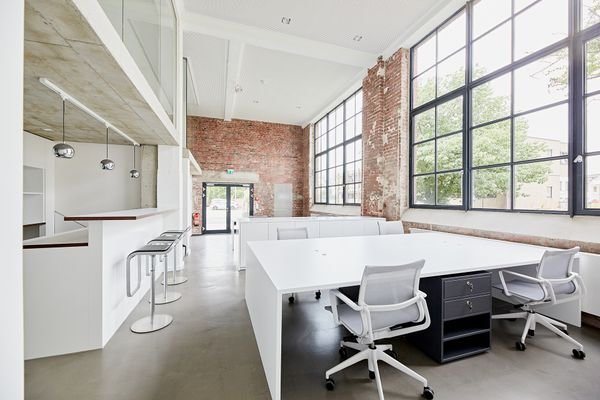 mies-van-der-rohe-E50-004-lo
