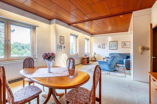 Wohn-/Essbereich im 1. OG