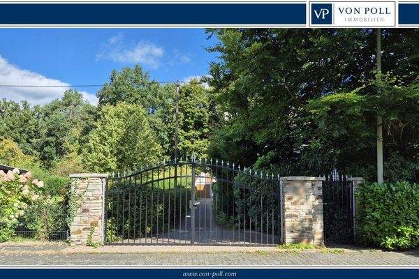 Privat und großzügig wohnen auf parkähnlichem Refugium mit altem Baumbestand