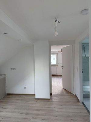 Küche und Flur 