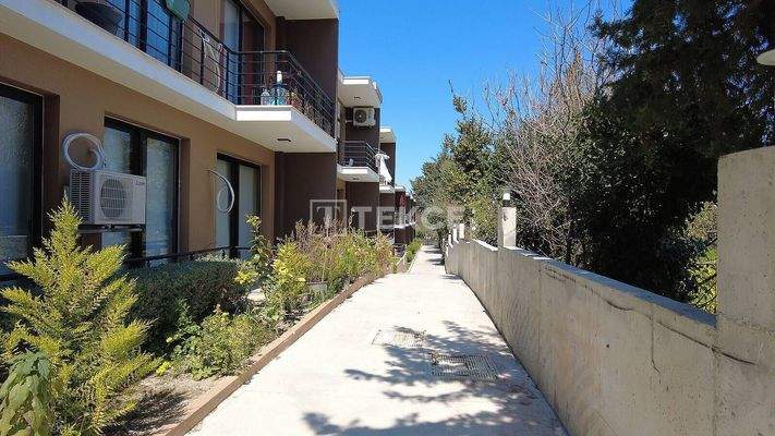 Furnished Apartment with Community Pool in Girne North Cyprus