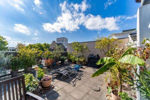 großzügige Dachterrasse