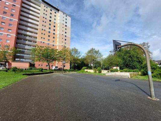 BKS 30+32 Baskettballplatz