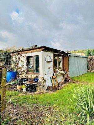 Der Schuppen und Garage