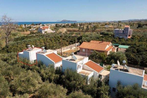 Kreta, Maleme: Traditionelles kretisches Haus zu verkaufen, nur wenige Schritte vom Strand entfernt