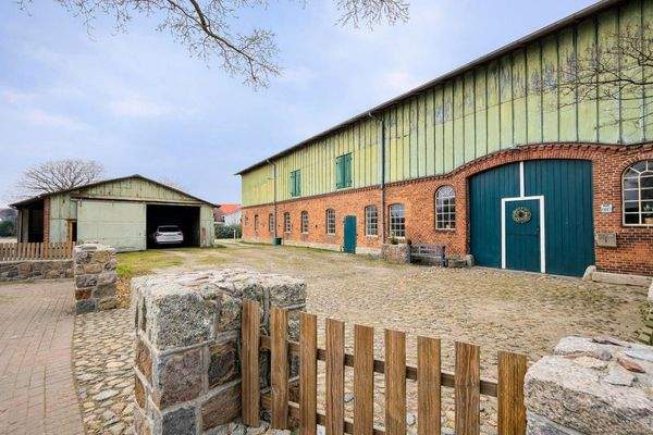 Außen - Frontansicht