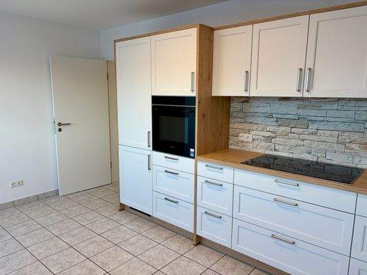 Hochwertige Einbauküche (neu)