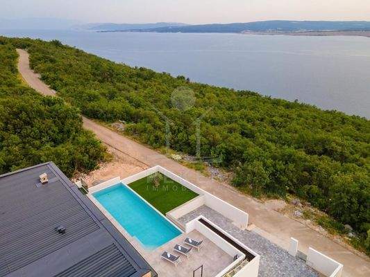 Moderne Luxusvilla in bester Lage in Jadranovo