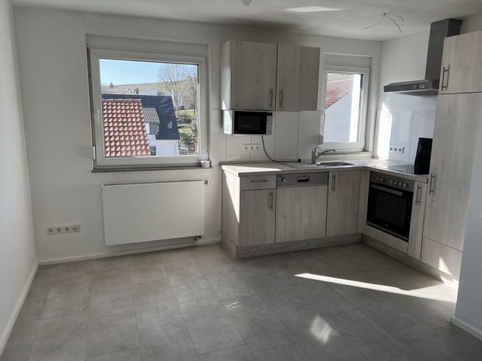 Stilvolle und sonnige 2.5-Zimmer-Wohnung mit EinbaukÃ¼che wartet auf neue Mieter