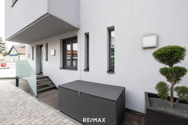 Separater Eingang zur Einliegerwohnung