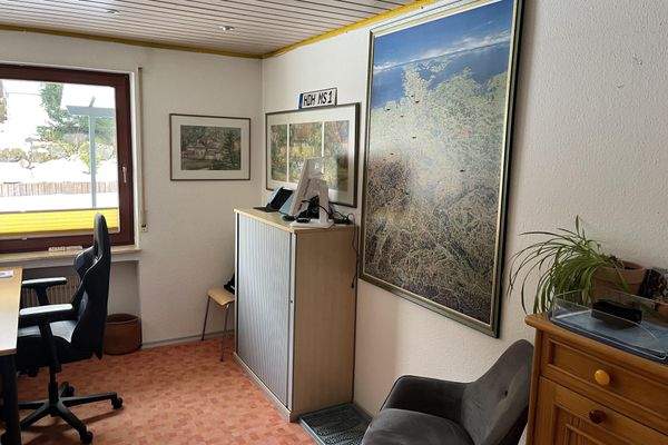 Zimmer (Büro oder Kinderzimmer)