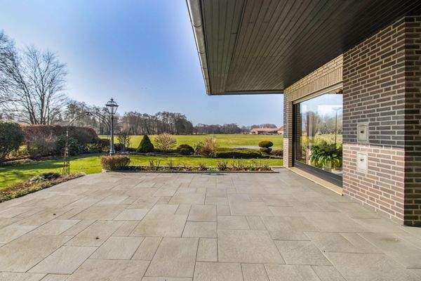 Überdachte Terrasse