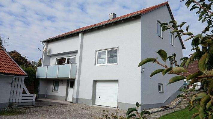 Zweifamilienwohnhaus