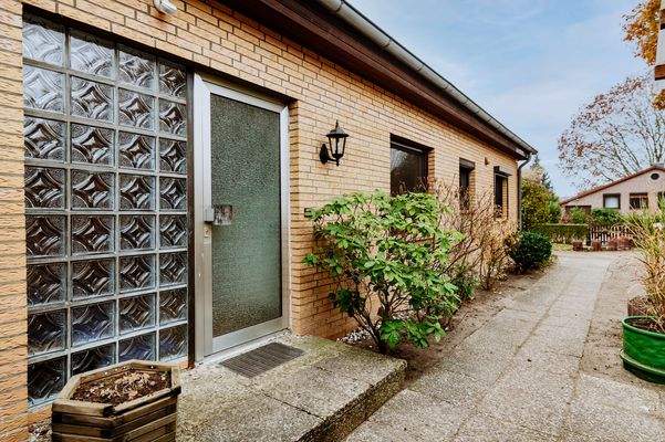 Eingang Wohnung 2 (DG)