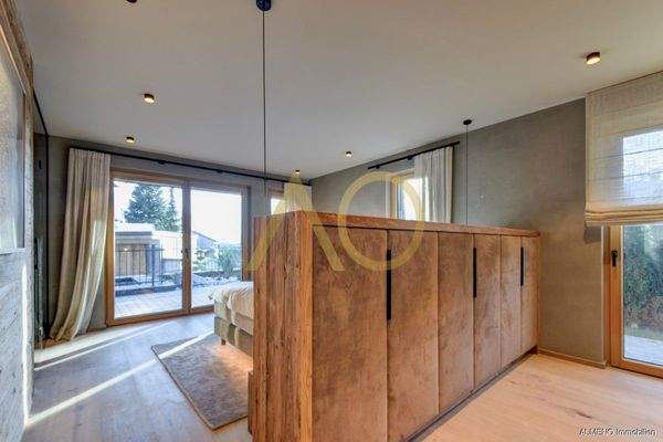 Sleepy Recreation in Alpine Luxury Experience- Your Exclusive Chalet in the Heart of Kitzbühel District 