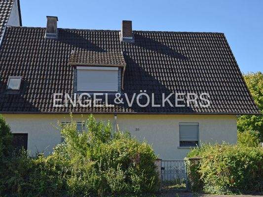 Hausfront zu "Im Neurod"