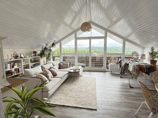 Wohnbereich+Loggia im Dachgeschoss