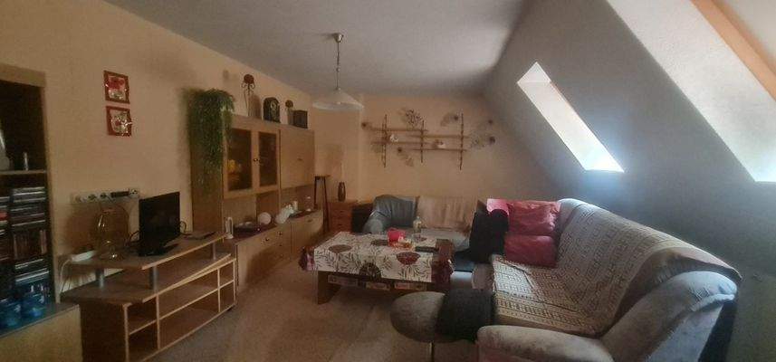 Wohnzimmer im DG Hauptgebäude