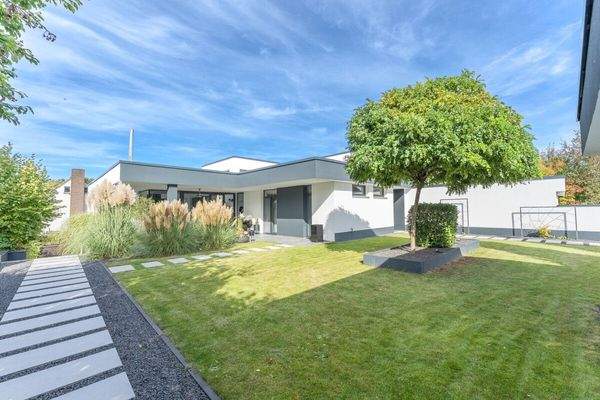 Zuwegung zum Hintereingang