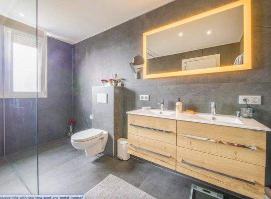 Screenshot 2024-08-16 at 13.03.21