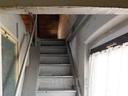 Zugang Spitzboden