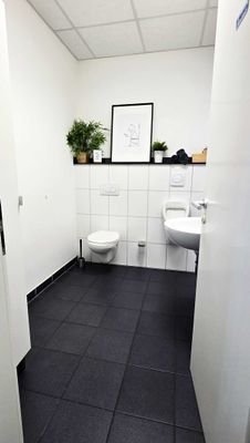 WC 2