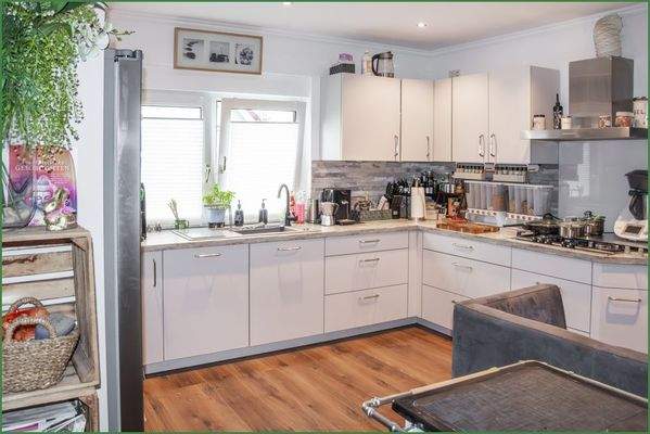 Küche voll ausgestattet